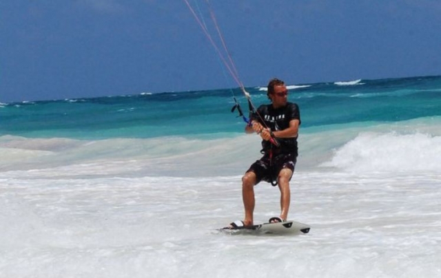 Maestro de kitesurf